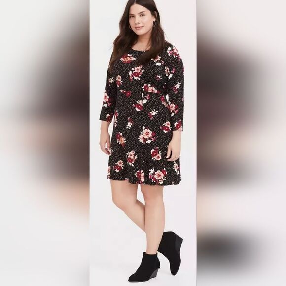 Torrid Floral & Leopard Print Challis Shift Dress with Keyhole Back (00) - Picture 1 of 7